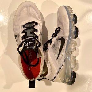 Nike VAPORMAX Air Sneakers 2019 | Size 7.5